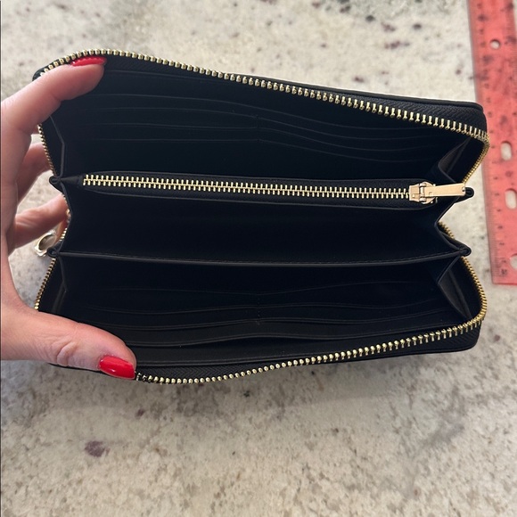 Coach Black Pebbled Leather Zip Wallet - Picture 3 of 3